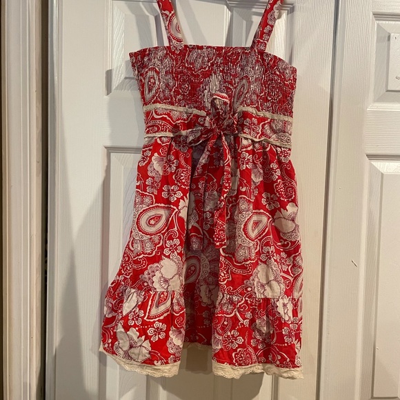 Sundress - Picture 2 of 5